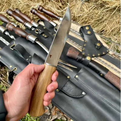 Набор шампуров Gorillas BBQ ЧЕРОКИ в кожаном чехле - 3 Набор шампуров Gorillas BBQ ЧЕРОКИ в кожаном чехле - 3 - Robinzon.ua