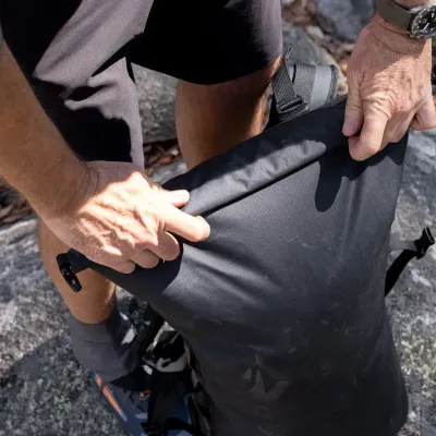 Герморюкзак Sea to Summit Big River Dry Backpack, 50 L, Jet Black (STS ASG013031-080101) - 6 Герморюкзак Sea to Summit Big River Dry Backpack, 50 L, Jet Black (STS ASG013031-080101) - 6 - Robinzon.ua