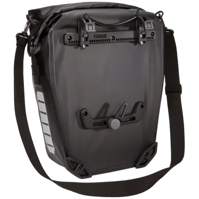 Велосипедна сумка Thule Shield Pannier 17L (Black) (TH 3204208) - 7 - Robinzon.ua