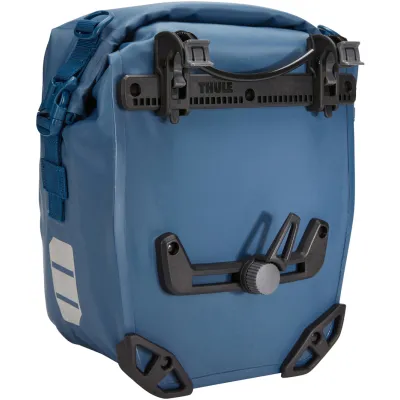 Велосипедні сумки Thule Shield Pannier 13L (Blue) (TH 3204206) - 2 - Robinzon.ua
