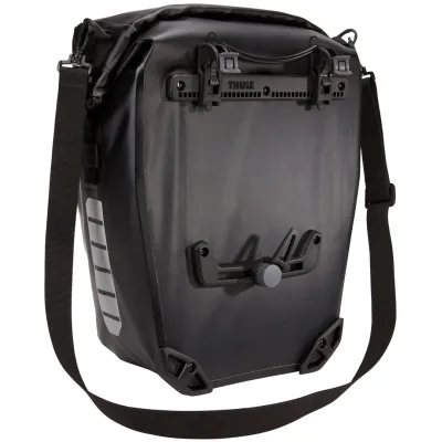 Велосипедні сумки Thule Shield Pannier 25L (Black) (TH 3204209) - 4 - Robinzon.ua