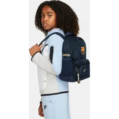 Рюкзак Nike Y FCB NK JDI IMINI BKPK - SU2 11L темно-синій Діт 41x23x10 см DJ9968-410 - 3 Рюкзак Nike Y FCB NK JDI IMINI BKPK - SU2 11L темно-синій Діт 41x23x10 см DJ9968-410 - 3 - Robinzon.ua