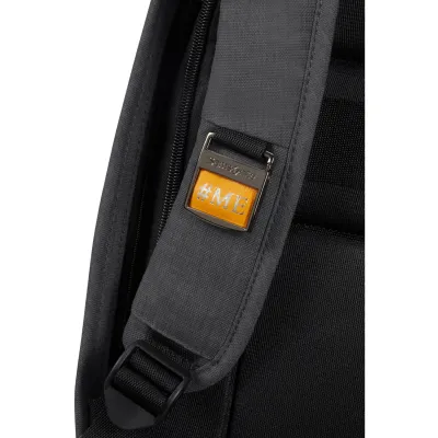 Рюкзак антизлодій для ноутбука чорний usb 15,6" SECURIPAK BLACK - 2 - Robinzon.ua