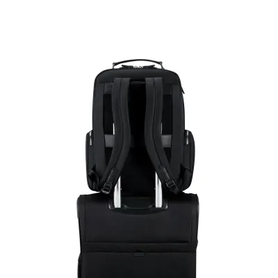 Рюкзак 15.6" KARISSA EVO BLACK - 4 Рюкзак 15.6" KARISSA EVO BLACK - 4 - Robinzon.ua