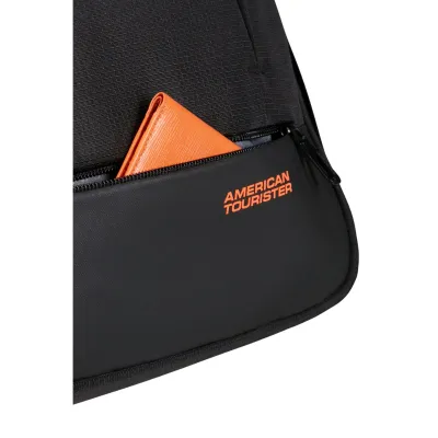 Рюкзак 15.6" URBAN GROOVE BLACK - 2 Рюкзак 15.6" URBAN GROOVE BLACK - 2 - Robinzon.ua