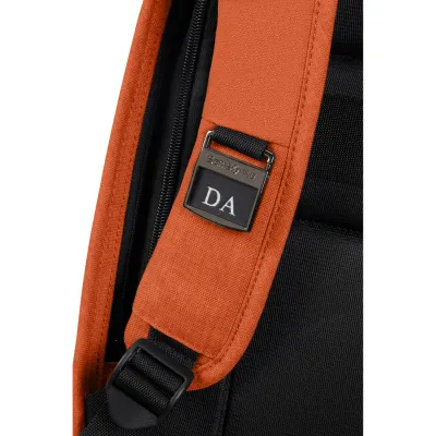 Рюкзак антизлодій для ноутбука помаранчевий usb 15,6" SECURIPAK SAFFRON - 2 Рюкзак антизлодій для ноутбука помаранчевий usb 15,6" SECURIPAK SAFFRON - 2 - Robinzon.ua
