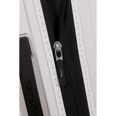 Валіза 75 см UPSCAPE CLOUD WHITE - 2 Валіза 75 см UPSCAPE CLOUD WHITE - 2 - Robinzon.ua