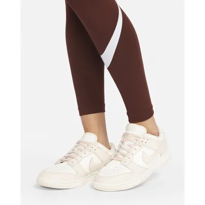 Жіночі Легінси Nike Sportswear Essential Чорний S (7dCZ8530-273 S) - 2 Жіночі Легінси Nike Sportswear Essential Чорний S (7dCZ8530-273 S) - 2 - Robinzon.ua