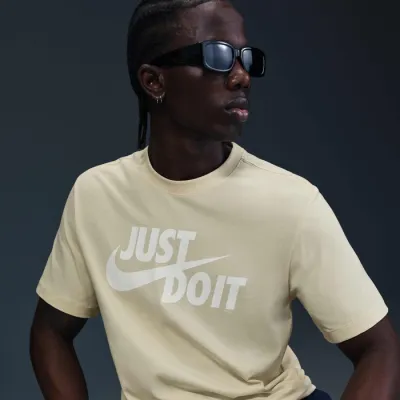 Чоловіча Футболка Nike M NSW TEE JUST DO IT SWOOSH Бежевий L (7dAR5006-229 L) - 2 Чоловіча Футболка Nike M NSW TEE JUST DO IT SWOOSH Бежевий L (7dAR5006-229 L) - 2 - Robinzon.ua