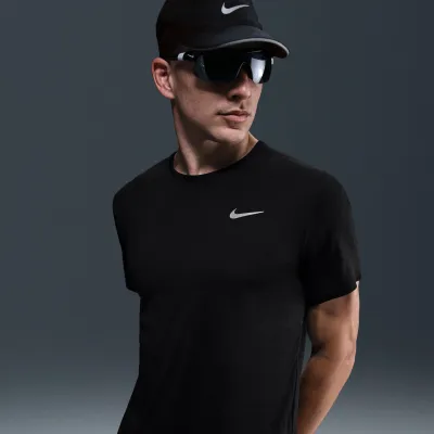 Чоловіча Футболка NIKE M NK DF BREATHE MILER SS TOP Чорний L (7dHJ4181-010 L) - 2 Чоловіча Футболка NIKE M NK DF BREATHE MILER SS TOP Чорний L (7dHJ4181-010 L) - 2 - Robinzon.ua