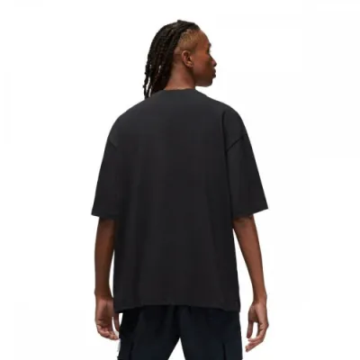 Чоловіча Футболка JORDAN MFLT ESS OVRSZ SS CREW Чорний L (7dDZ7313-010 L) - 1 Чоловіча Футболка JORDAN MFLT ESS OVRSZ SS CREW Чорний L (7dDZ7313-010 L) - 1 - Robinzon.ua