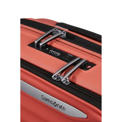 Чемодан 55 см UPSCAPE CLAY - 2 - Robinzon.ua