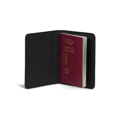 Чохол для паспорта LOST IN BERLIN BLACK - 2 Чохол для паспорта LOST IN BERLIN BLACK - 2 - Robinzon.ua