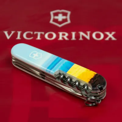 Складаний ніж Victorinox CLIMBER UKRAINE Vx13703.7_T3120h - 3 Складаний ніж Victorinox CLIMBER UKRAINE Vx13703.7_T3120h - 3 - Robinzon.ua