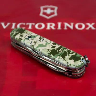 Складаний ніж Victorinox CLIMBER ARMY Vx13703.3_W3940p - 2 - Robinzon.ua