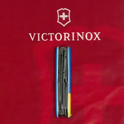 Складаний ніж Victorinox HUNTSMAN UKRAINE Vx13713.7_T3030p - 3 Складаний ніж Victorinox HUNTSMAN UKRAINE Vx13713.7_T3030p - 3 - Robinzon.ua