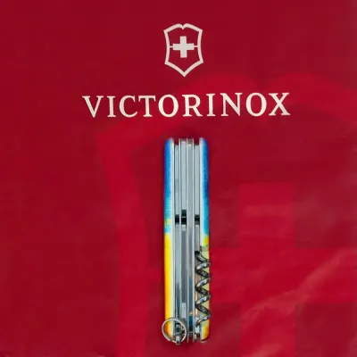 Складаний ніж Victorinox HUNTSMAN UKRAINE Vx13713.7_T3100p - 7 Складаний ніж Victorinox HUNTSMAN UKRAINE Vx13713.7_T3100p - 7 - Robinzon.ua