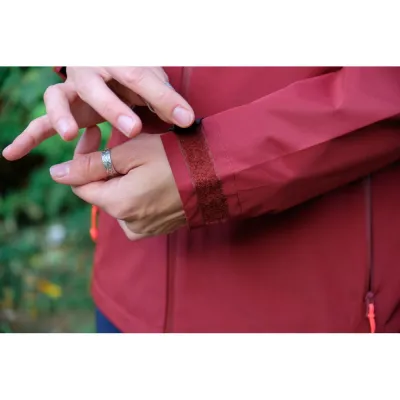 Мембранная женская куртка для трекинга Salewa Puez Aqua 4 2.5L PTX Jacket W, Red Syrah, 40/34 (28616/1570 40/34) - 6 Мембранная женская куртка для трекинга Salewa Puez Aqua 4 2.5L PTX Jacket W, Red Syrah, 40/34 (28616/1570 40/34) - 6 - Robinzon.ua