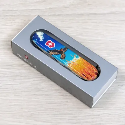 Складной нож Victorinox CLIMBER UKRAINE Свободный Сокол 1.3703.7.T3230pw - 4 - Robinzon.ua