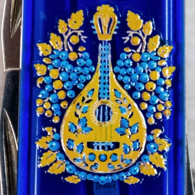 Складной нож Victorinox HUNTSMAN UKRAINE Украинские мотивы 1.3713.T2.T1370u - 1 - Robinzon.ua