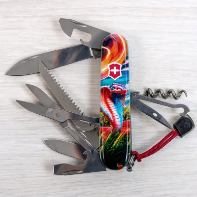 Складаний ніж Victorinox HUNTSMAN ZODIAC Барвиста кобра 1.3713.3.Z4290pk - 6 - Robinzon.ua