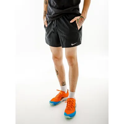 Чоловічі Шорти Nike M NK FLEX STRIDE SHORT 5IN BF Чорний  XL (7dCJ5453-010 XL) - Robinzon.ua