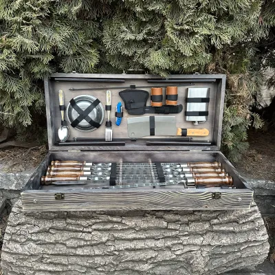 Подарочный набор Mzavod Пикник кейс-столик темная текстура - Robinzon.ua