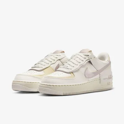 Женские Кроссовки Nike W AF1 SHADOW Бежевый 38.5 (7dDZ1847-104 38.5) - Robinzon.ua