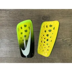 Футбольні щитки Nike Mercurial Lite - Robinzon.ua